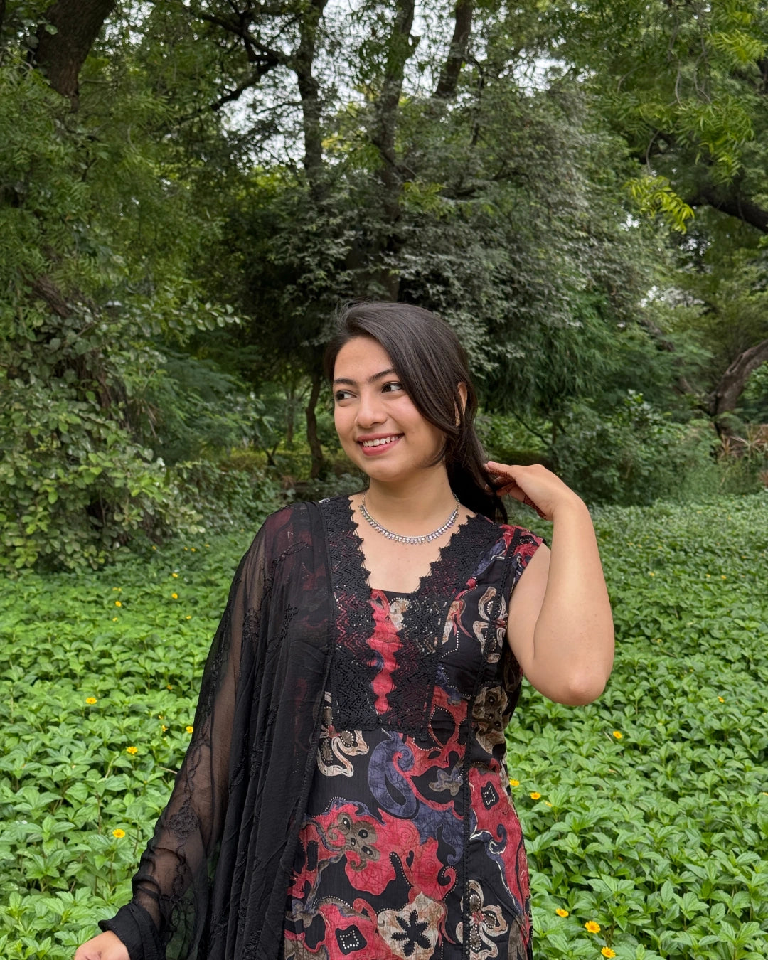 Black Lacework Suit