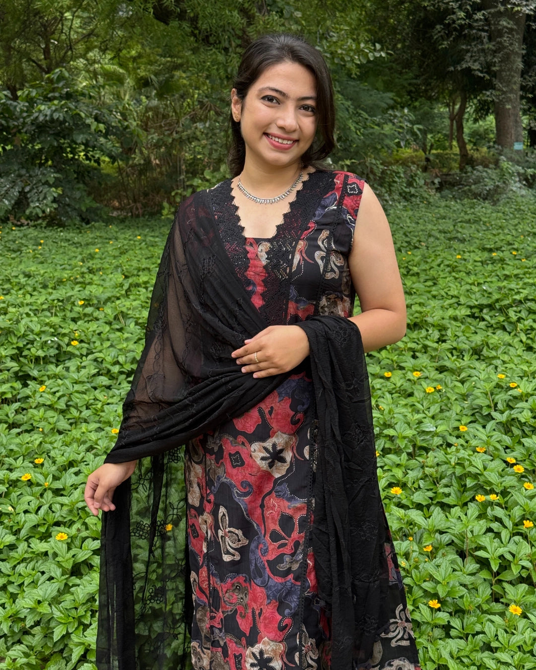 Black Lacework Suit