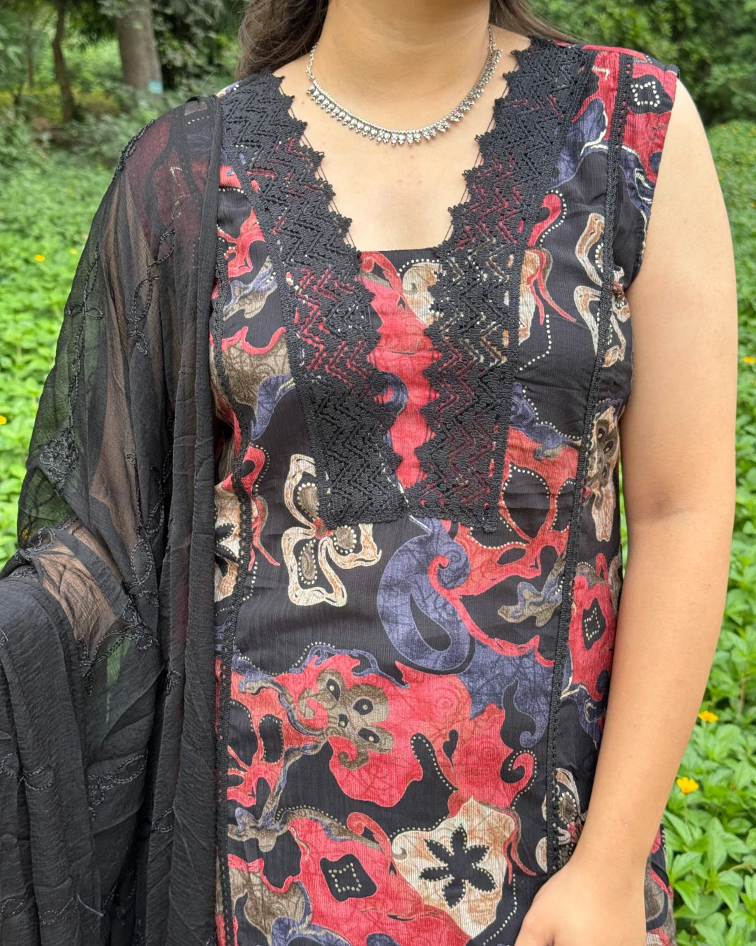 Black Lacework Suit