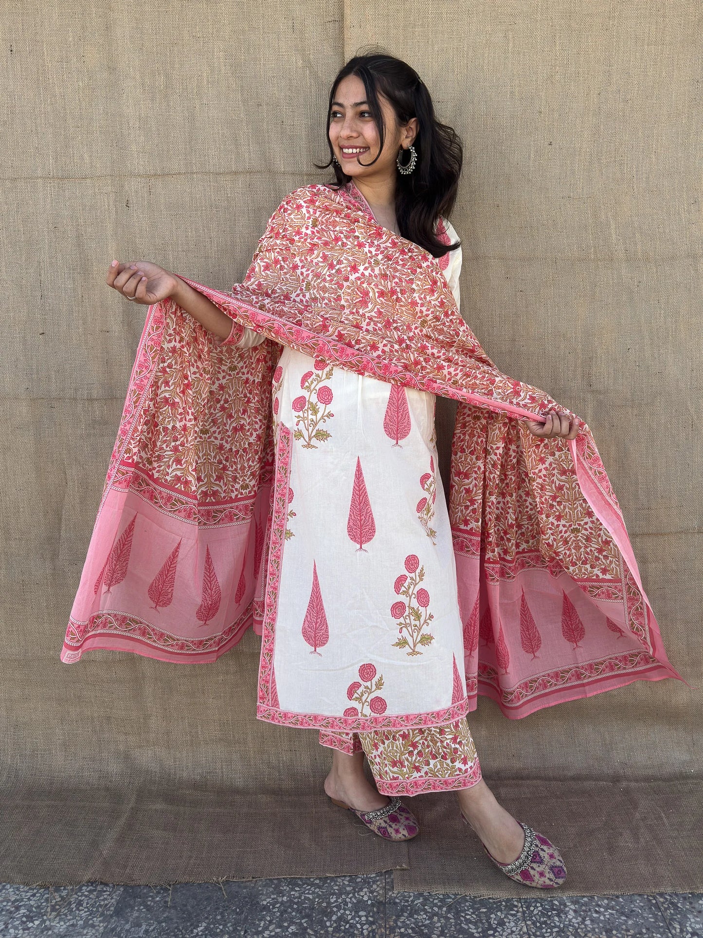 Roslic™White and Pink Block Printed Suit