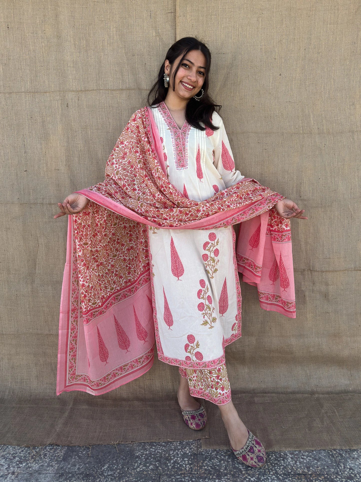 Roslic™White and Pink Block Printed Suit