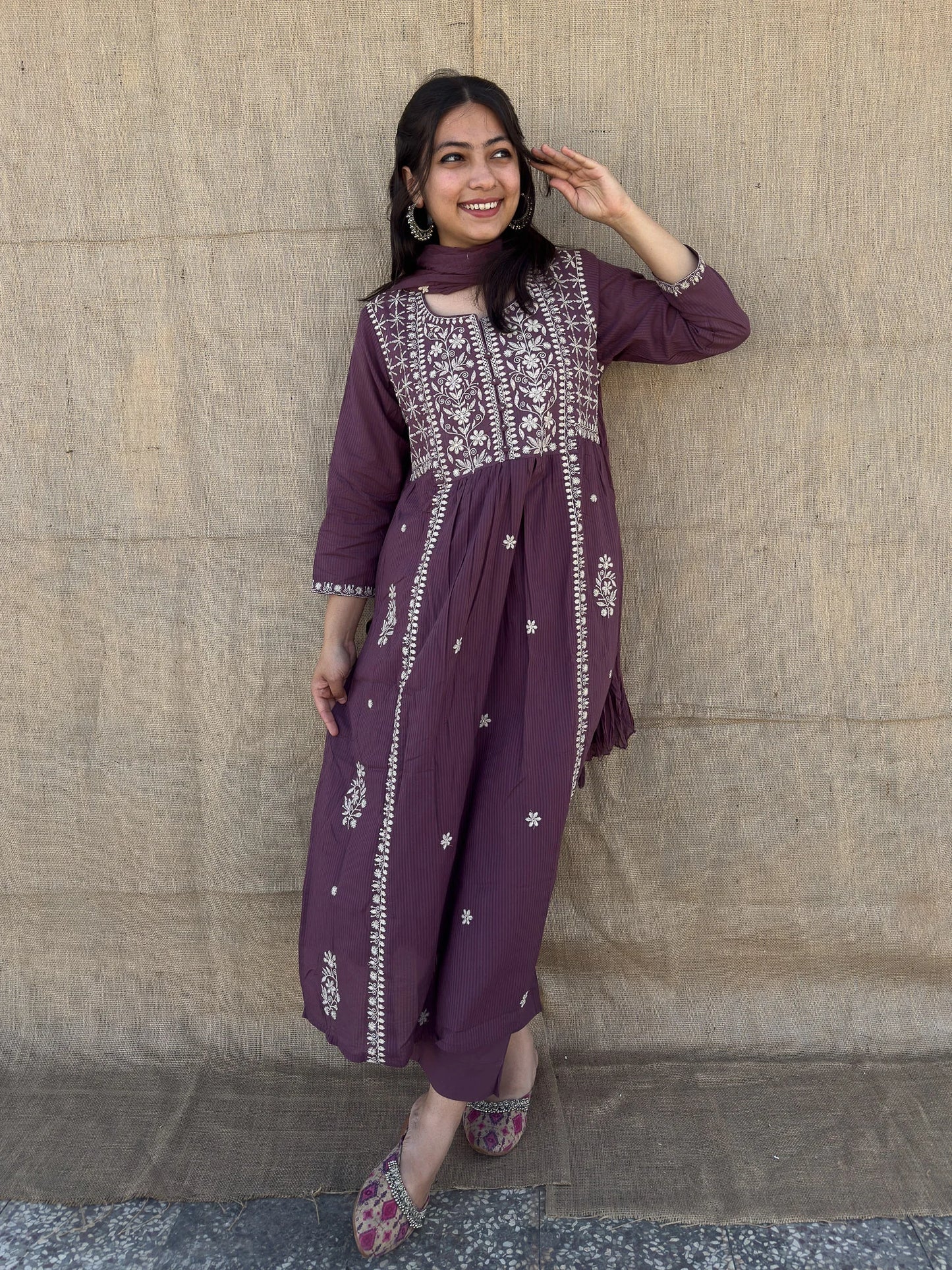 Roslic™Lilac Cotton Suit with White Thread Work