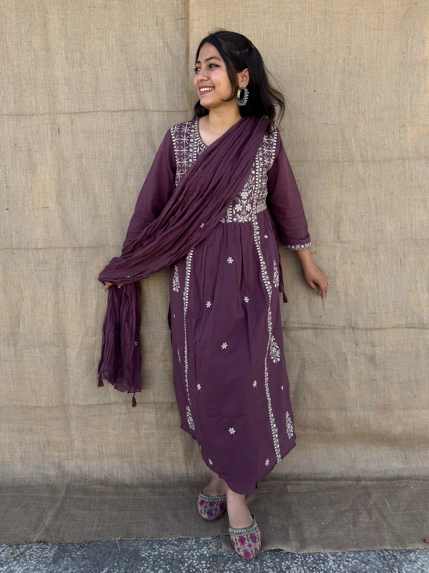 Roslic™Lilac Cotton Suit with White Thread Work
