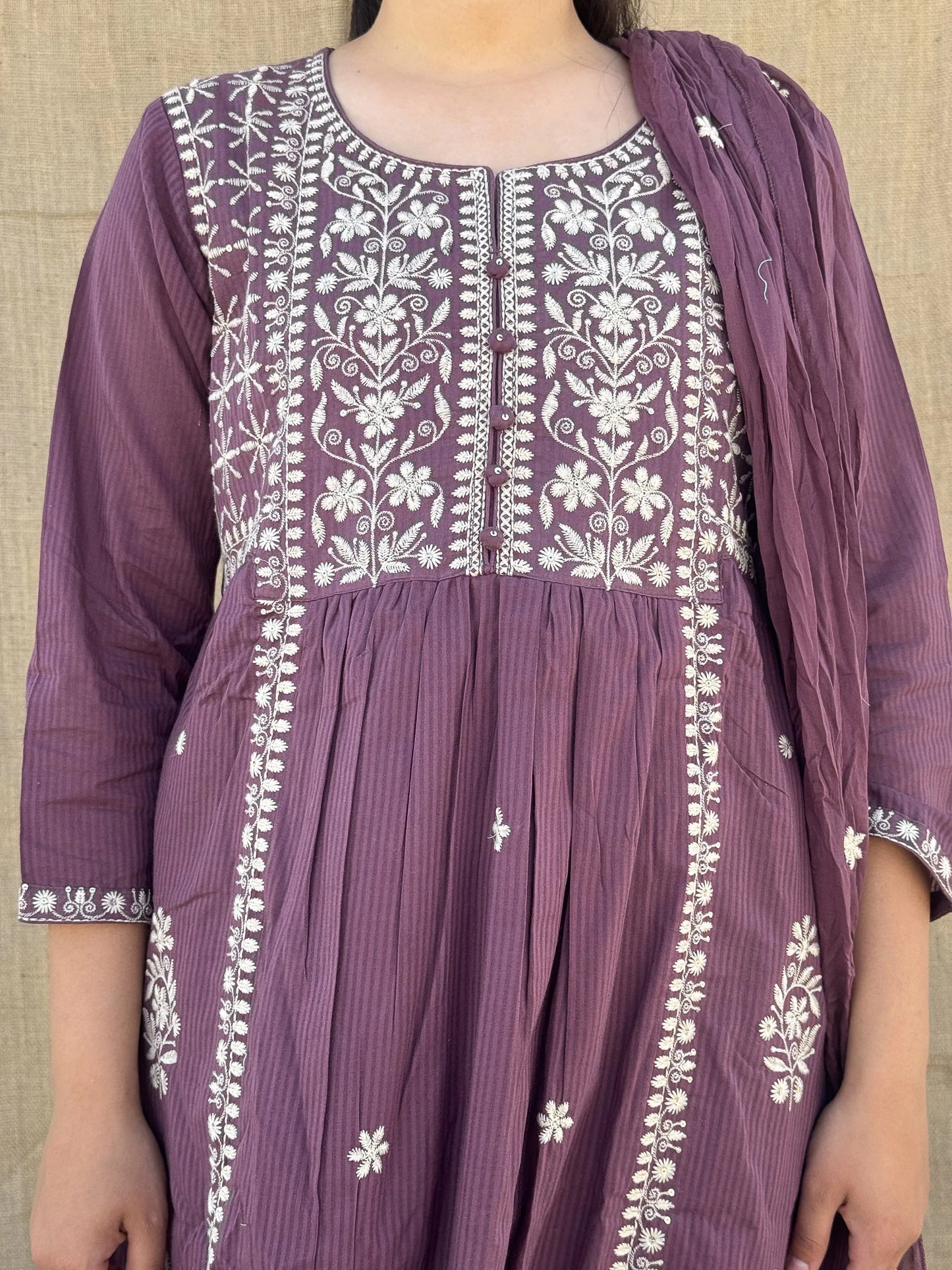 Roslic™Lilac Cotton Suit with White Thread Work