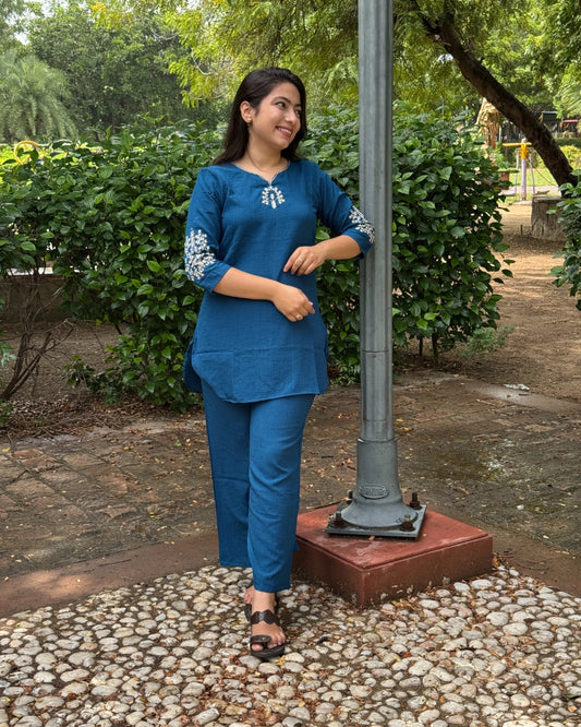 Bright blue Coord set