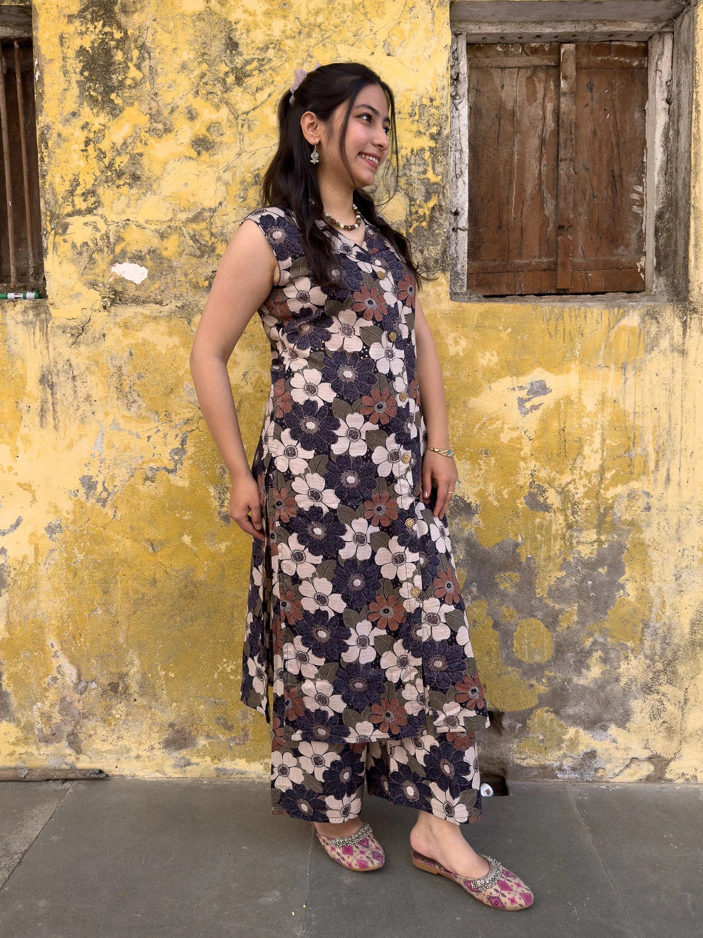 Roslic™ floral printed cut sleeves long kurta cord set